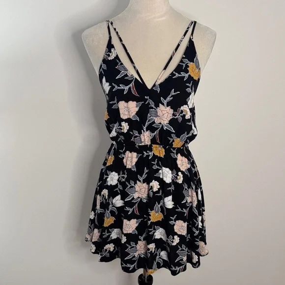 Kendall & Kylie Black Floral Spaghetti Strap Mini Dress - Picture 1 of 7